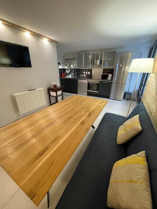 Апартаменты Le Sarana : 75M2, Calme, Belle Vue Avec Terrasse. Ле дез Альп Экстерьер фото